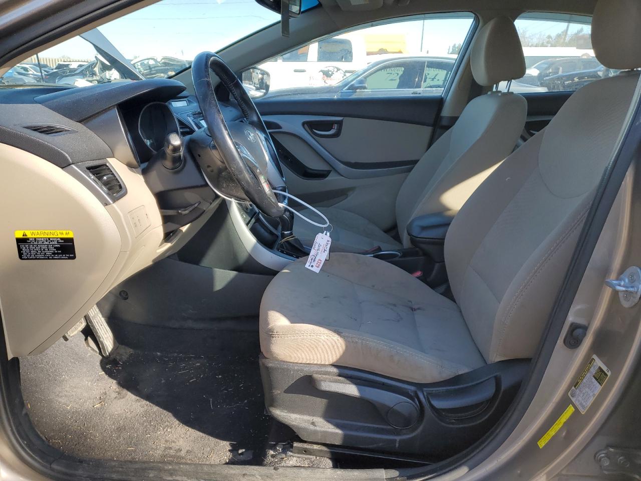 2016 Hyundai Elantra - Image 7