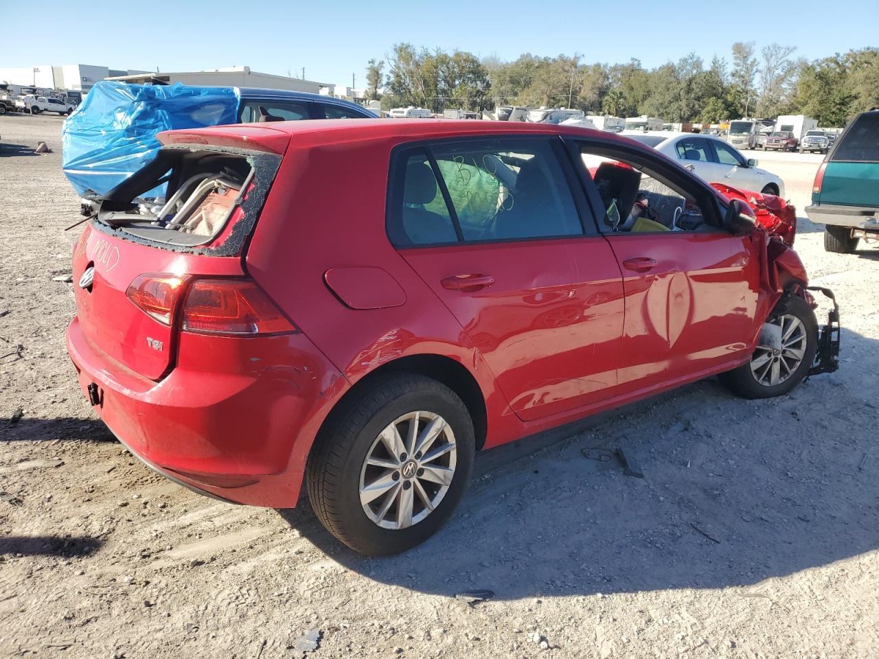2016 Volkswagen Golf - Image 3