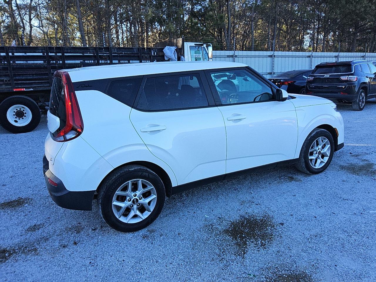 2021 Kia Soul - Image 3