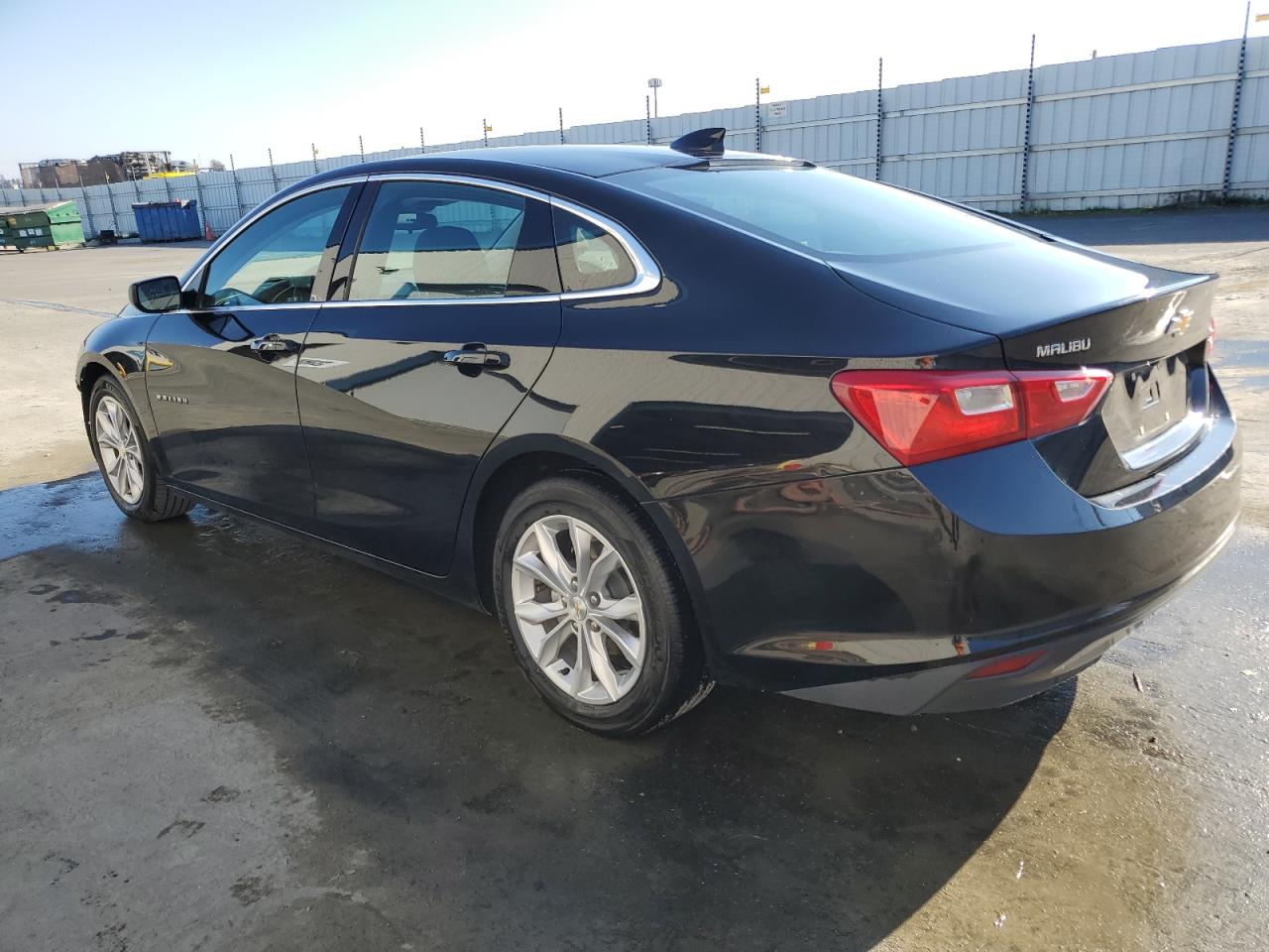 2023 Chevrolet Malibu - Image 2