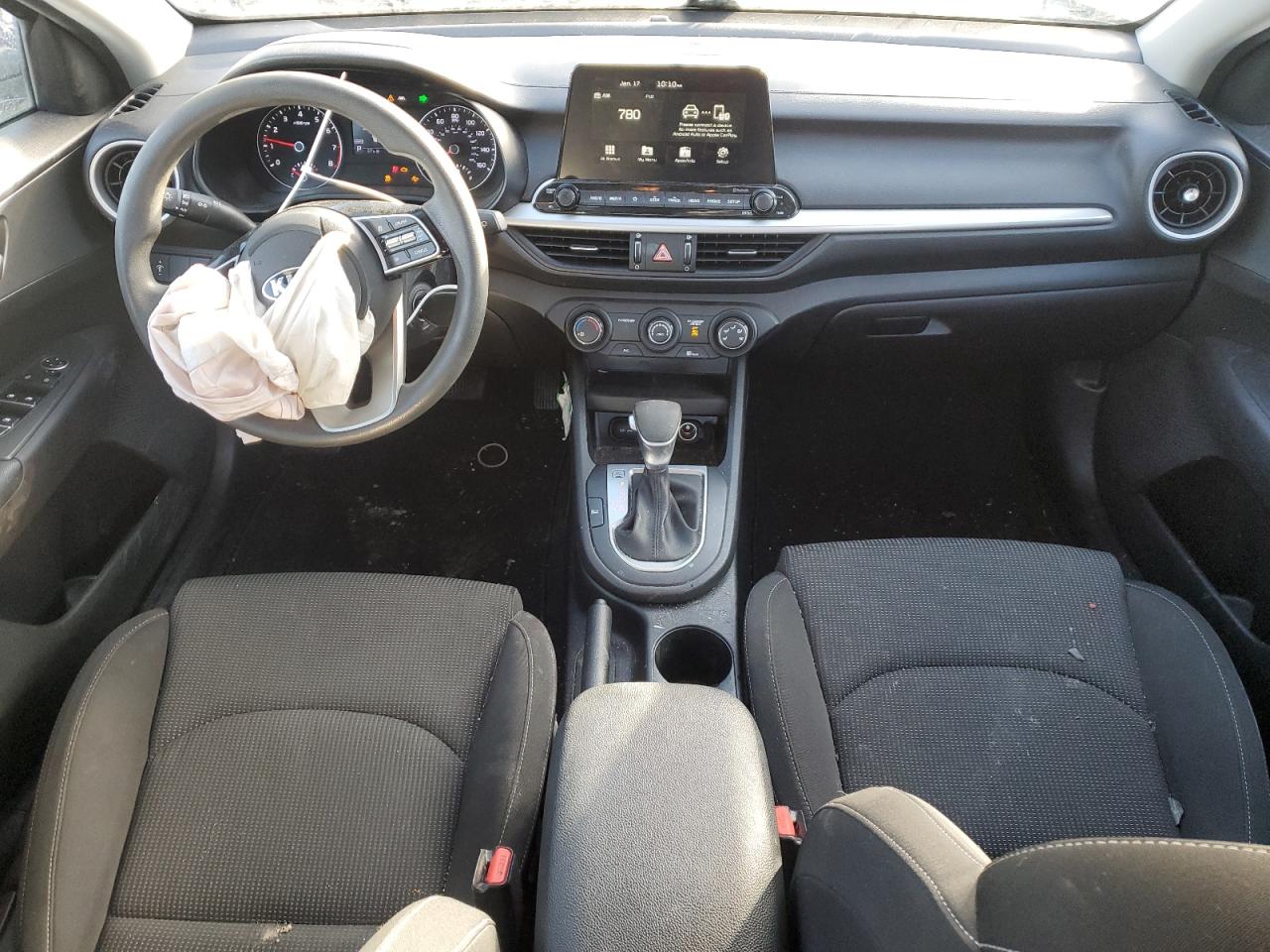 2021 Kia Forte - Image 8