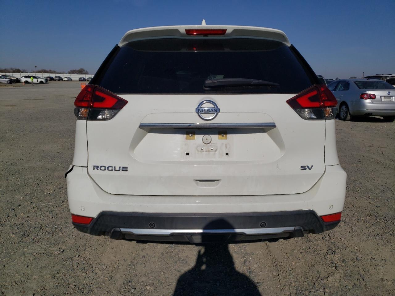 2019 Nissan Rogue - Image 6