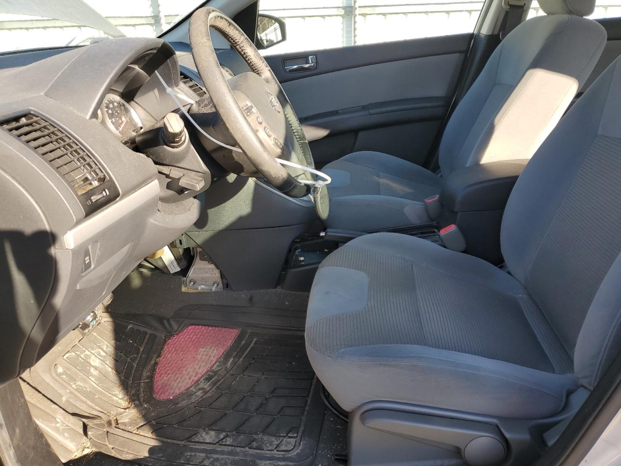 2010 Nissan Sentra - Image 7