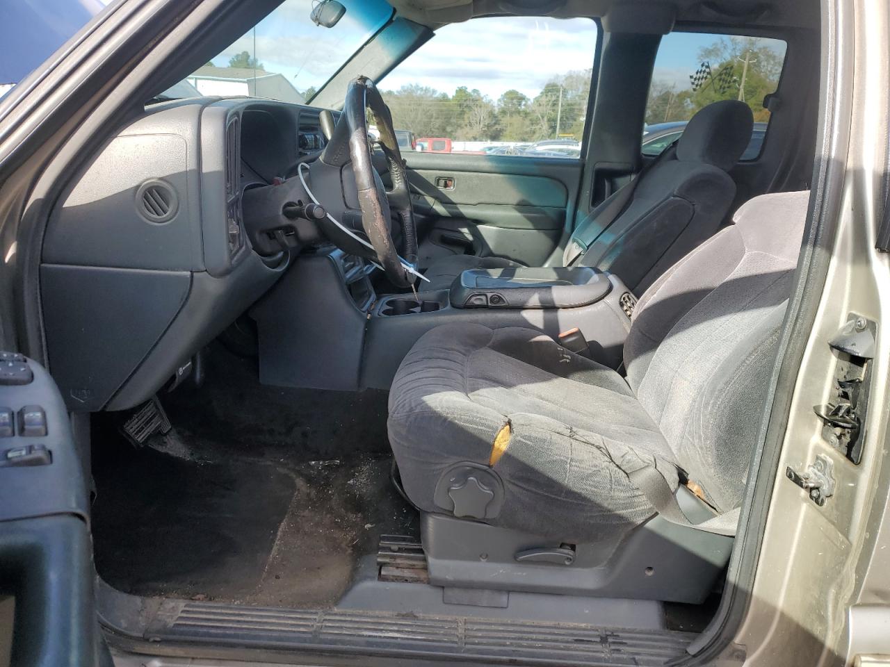 2000 Chevrolet Silverado - Image 7