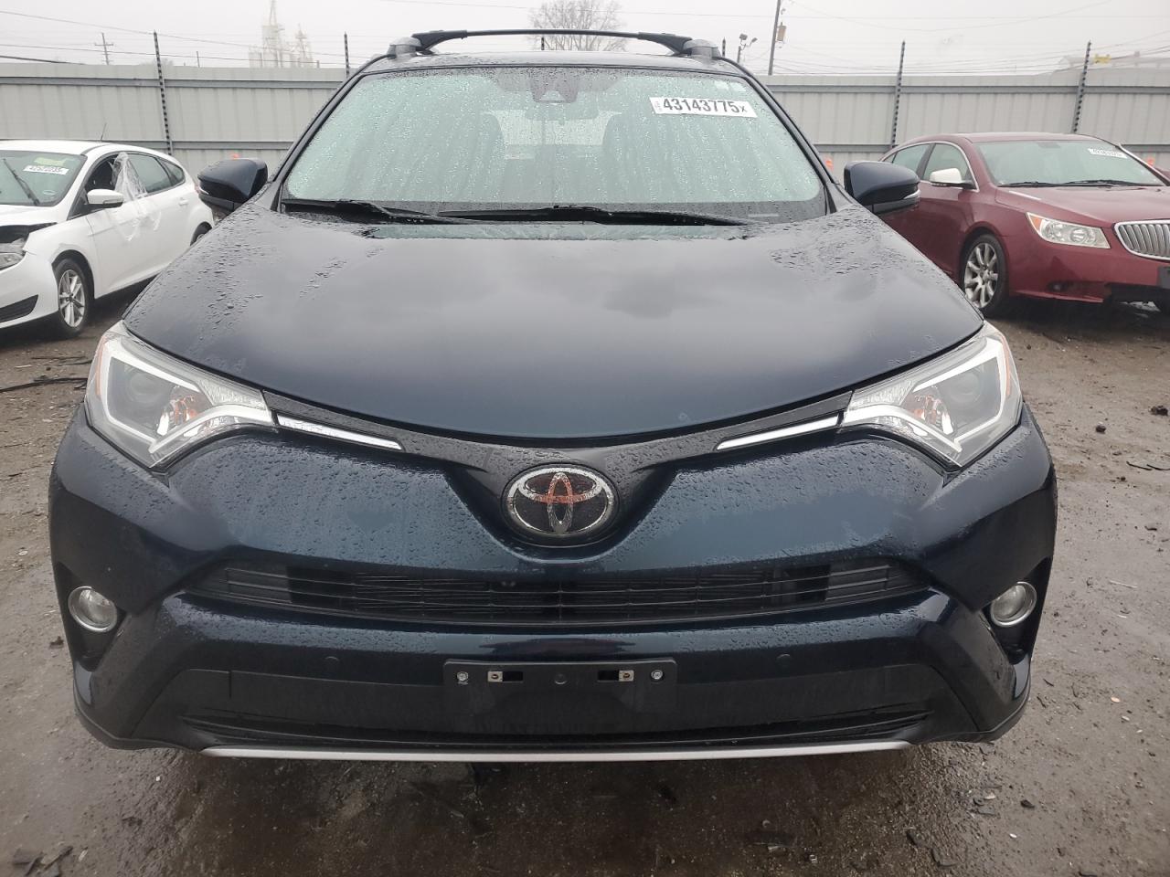 2018 Toyota RAV 4 - Image 5