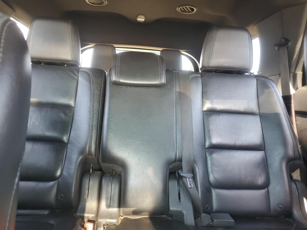 2013 Ford Explorer - Image 10