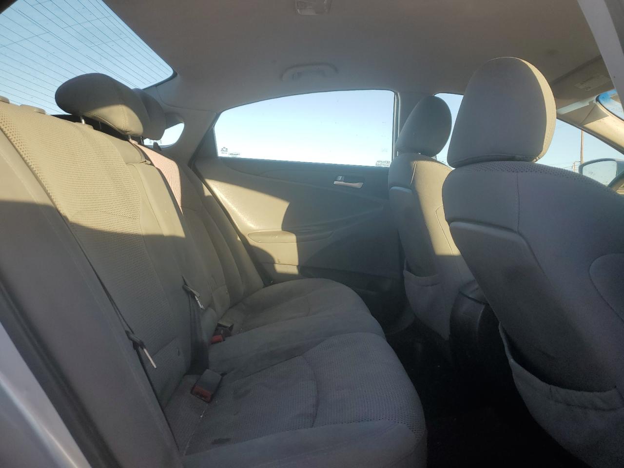 2014 Hyundai Sonata - Image 11