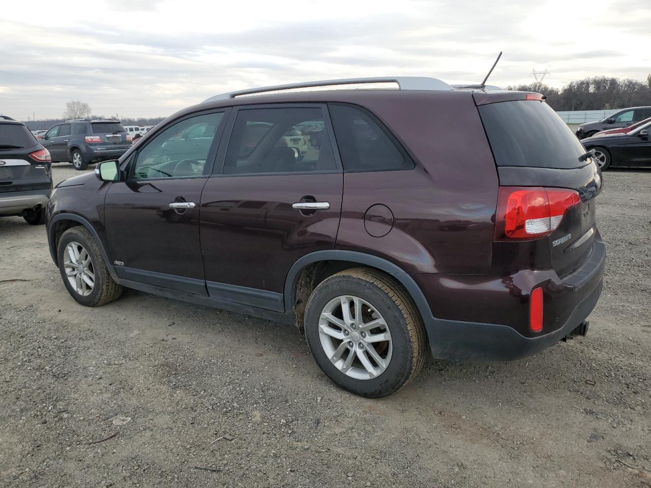 VIN 5XYKTDA78EG531192 2014 KIA SORENTO no.2