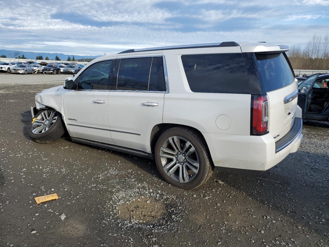 VIN 1GKS2CKJ9KR316865 2019 GMC YUKON no.2