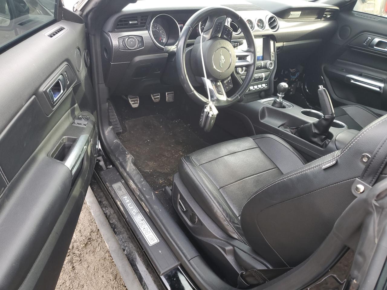 2019 Ford Mustang - Image 8