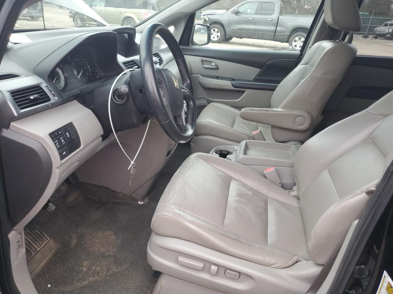 2011 Honda Odyssey - Image 7