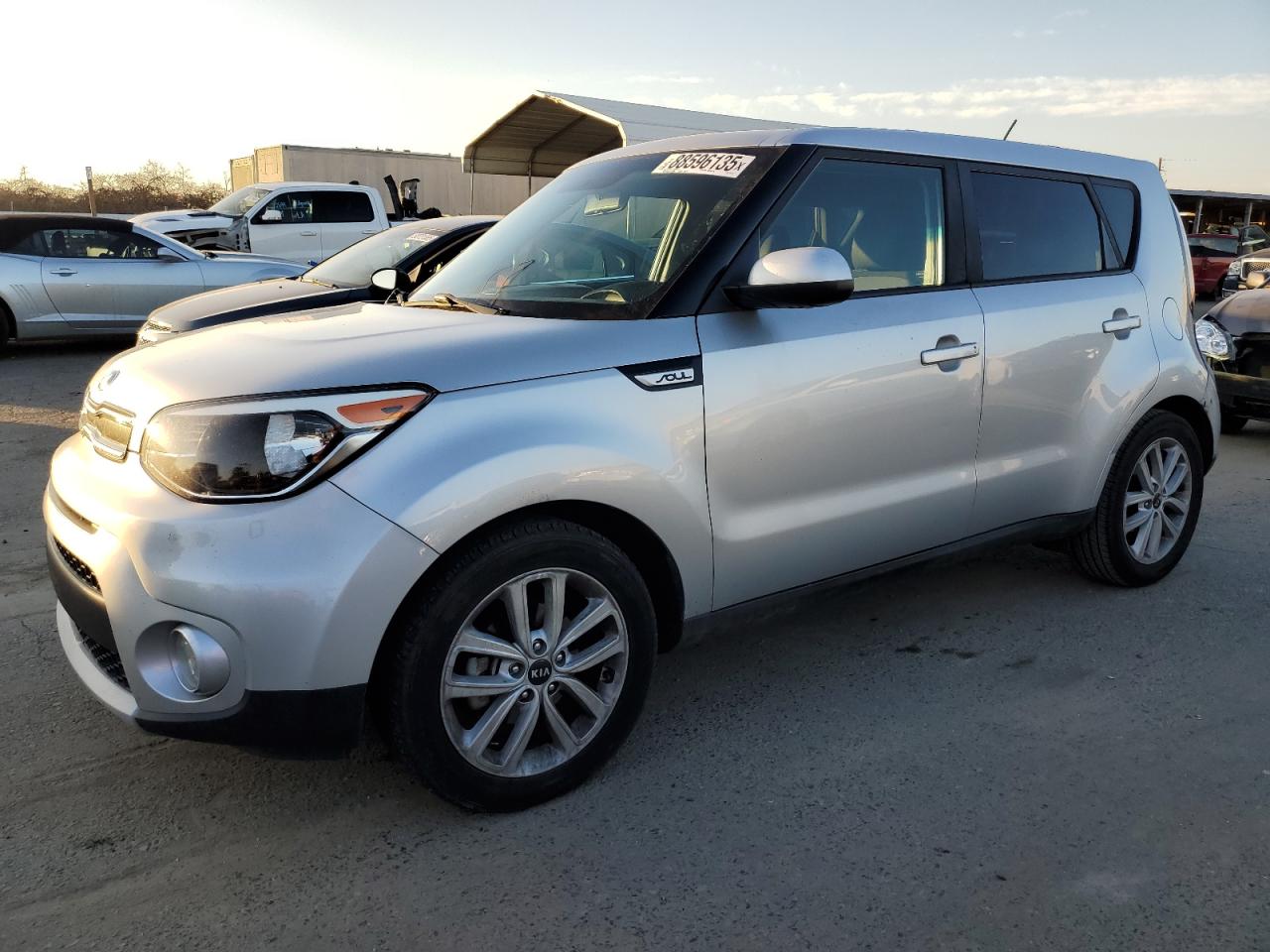 VIN KNDJP3A55K7646172 2019 KIA SOUL no.1