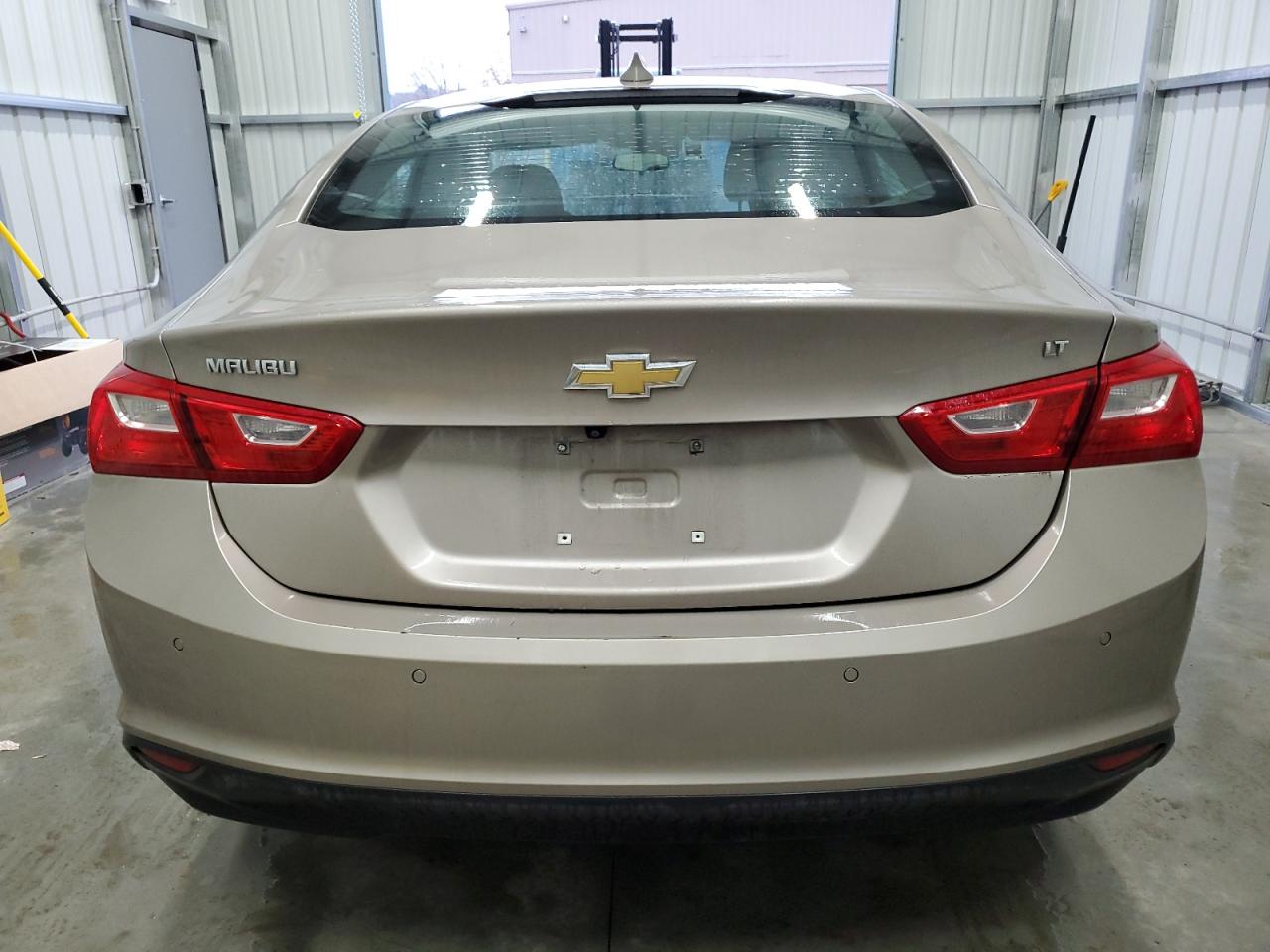 2023 Chevrolet Malibu - Image 6
