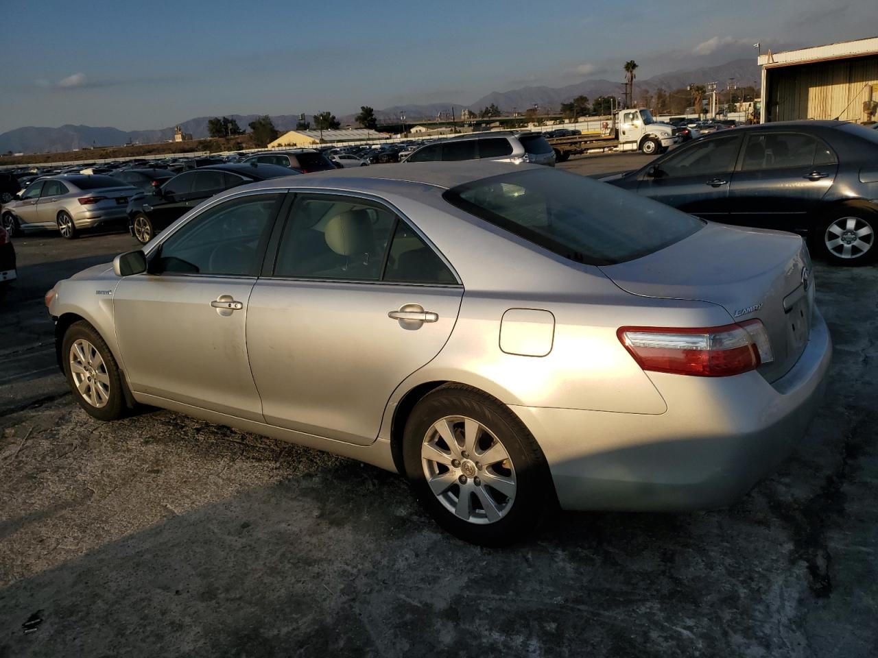 2007 Toyota Camry - Image 2