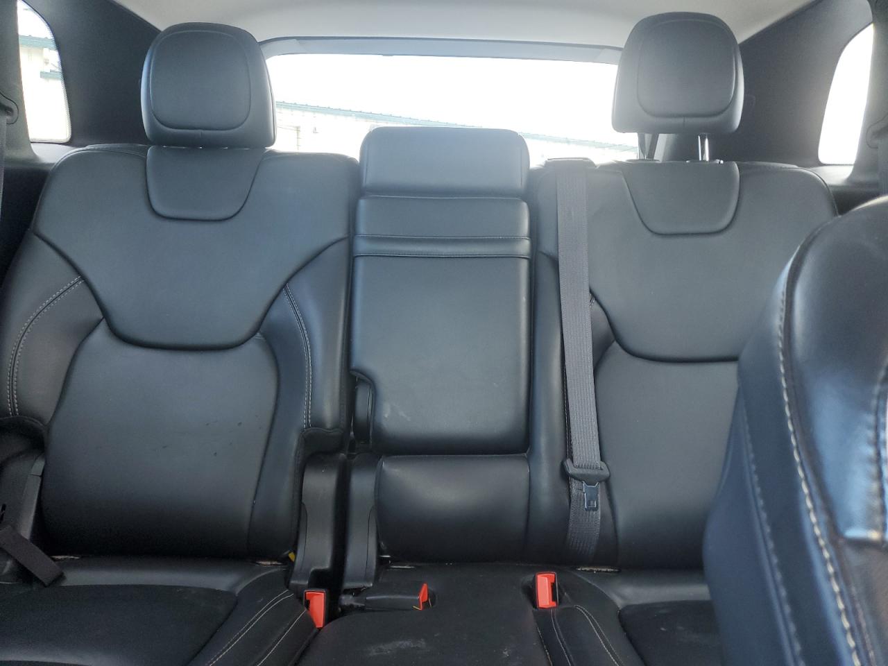 2016 Jeep Grand Cherokee - Image 10