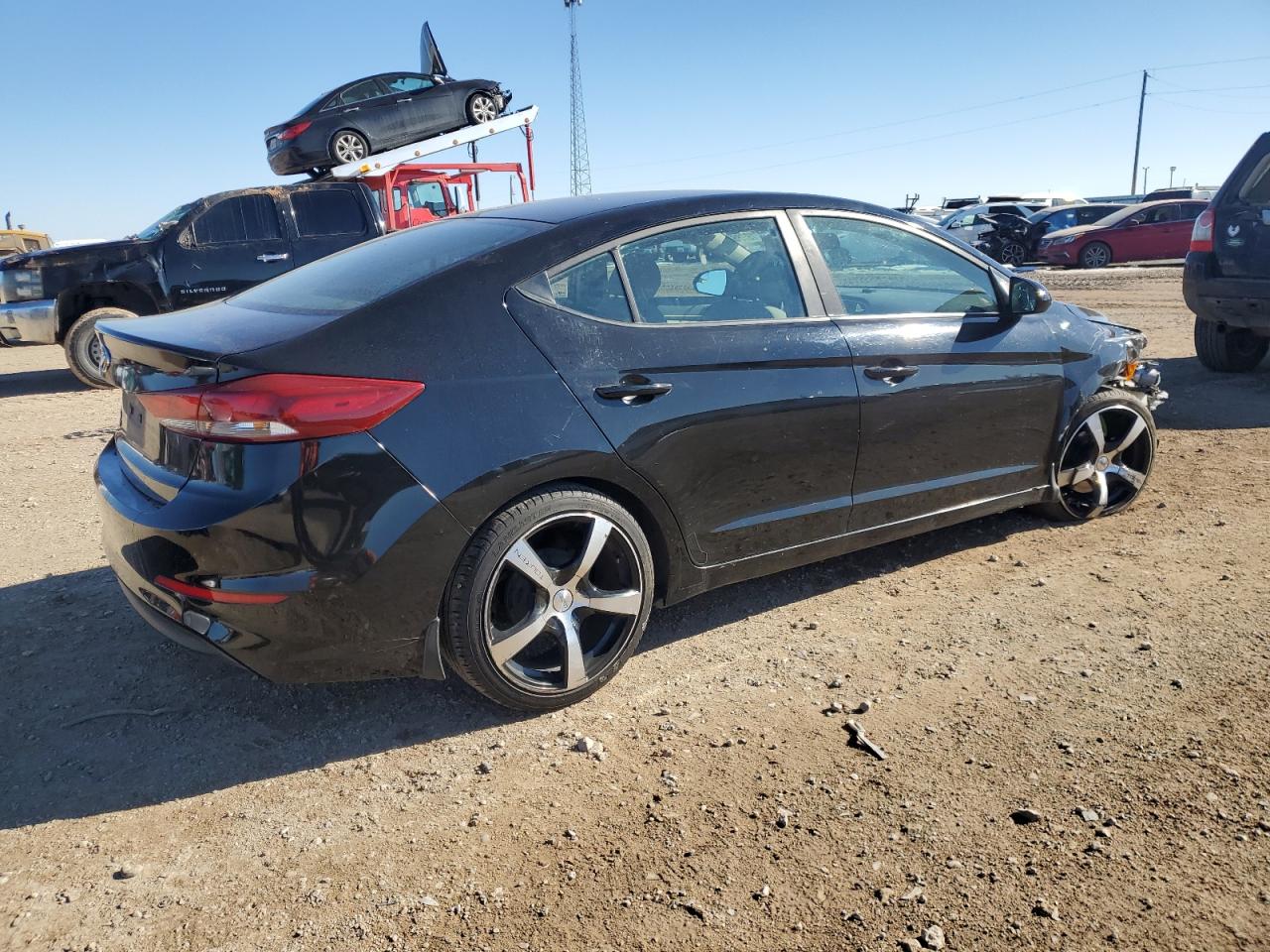 2018 Hyundai Elantra - Image 3