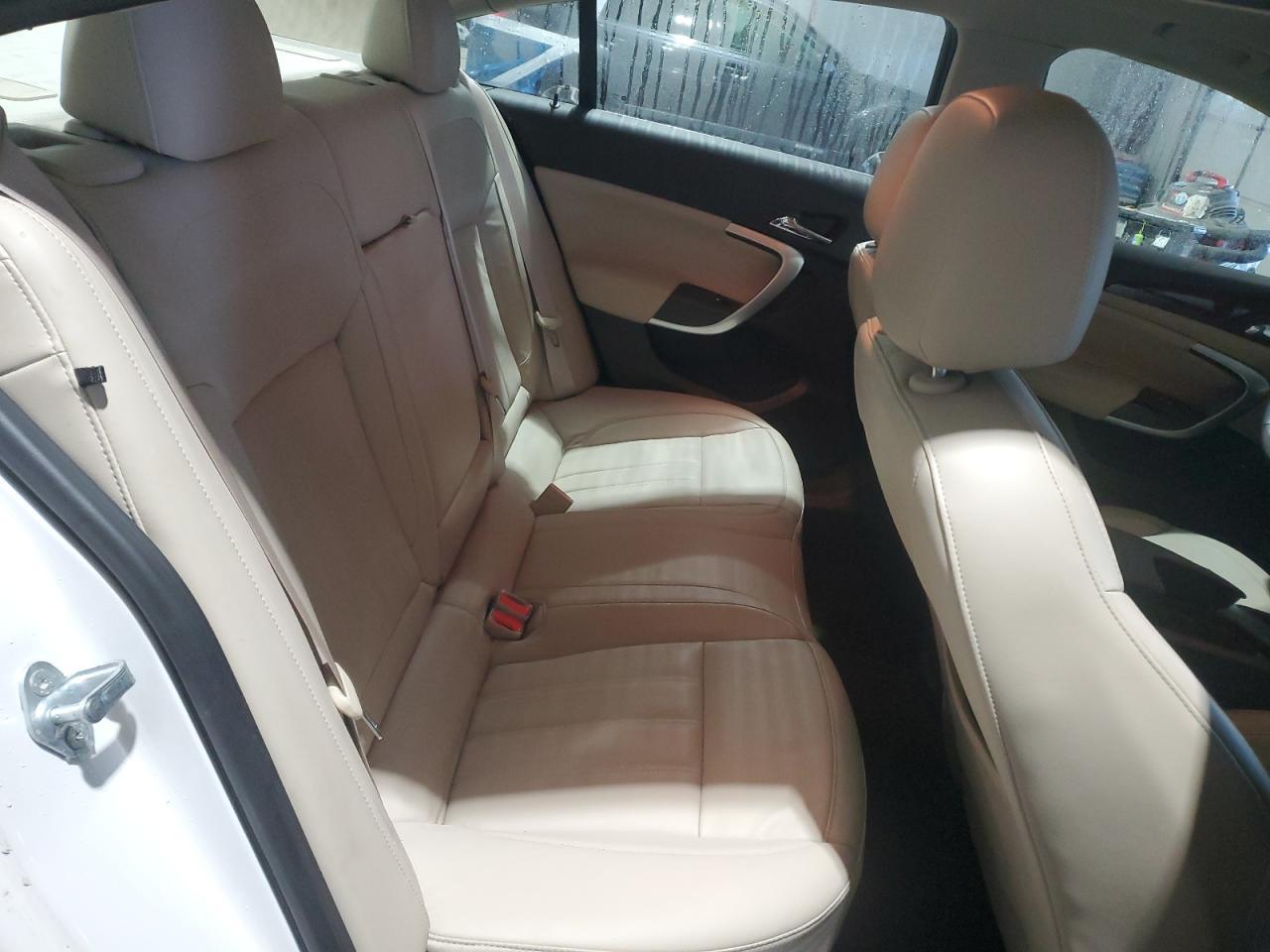 2017 Buick Regal - Image 10