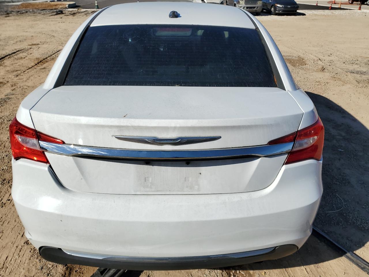 2012 Chrysler 200 - Image 6