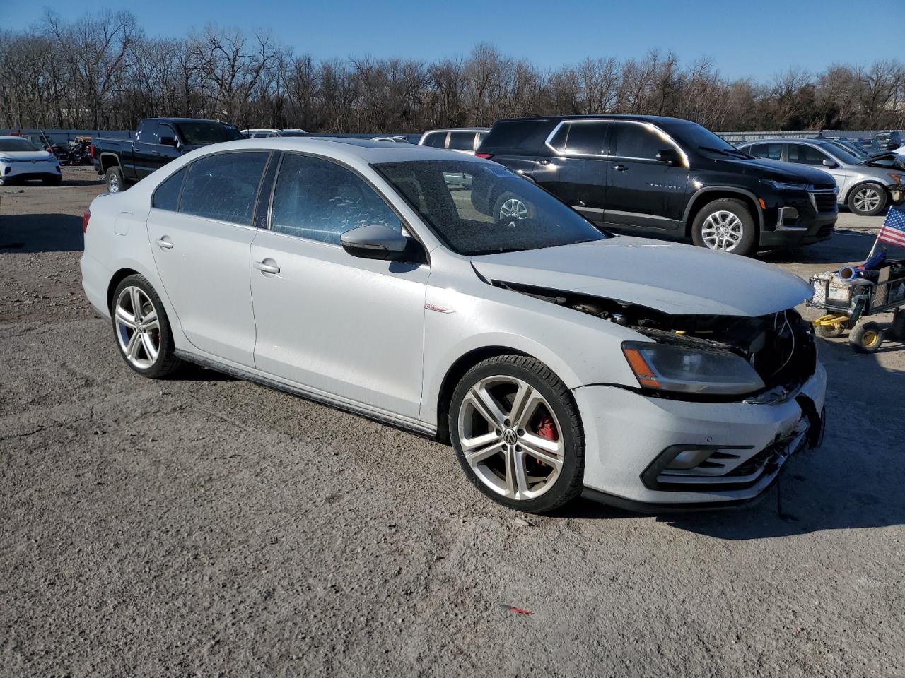 2017 Volkswagen Jetta - Image 4