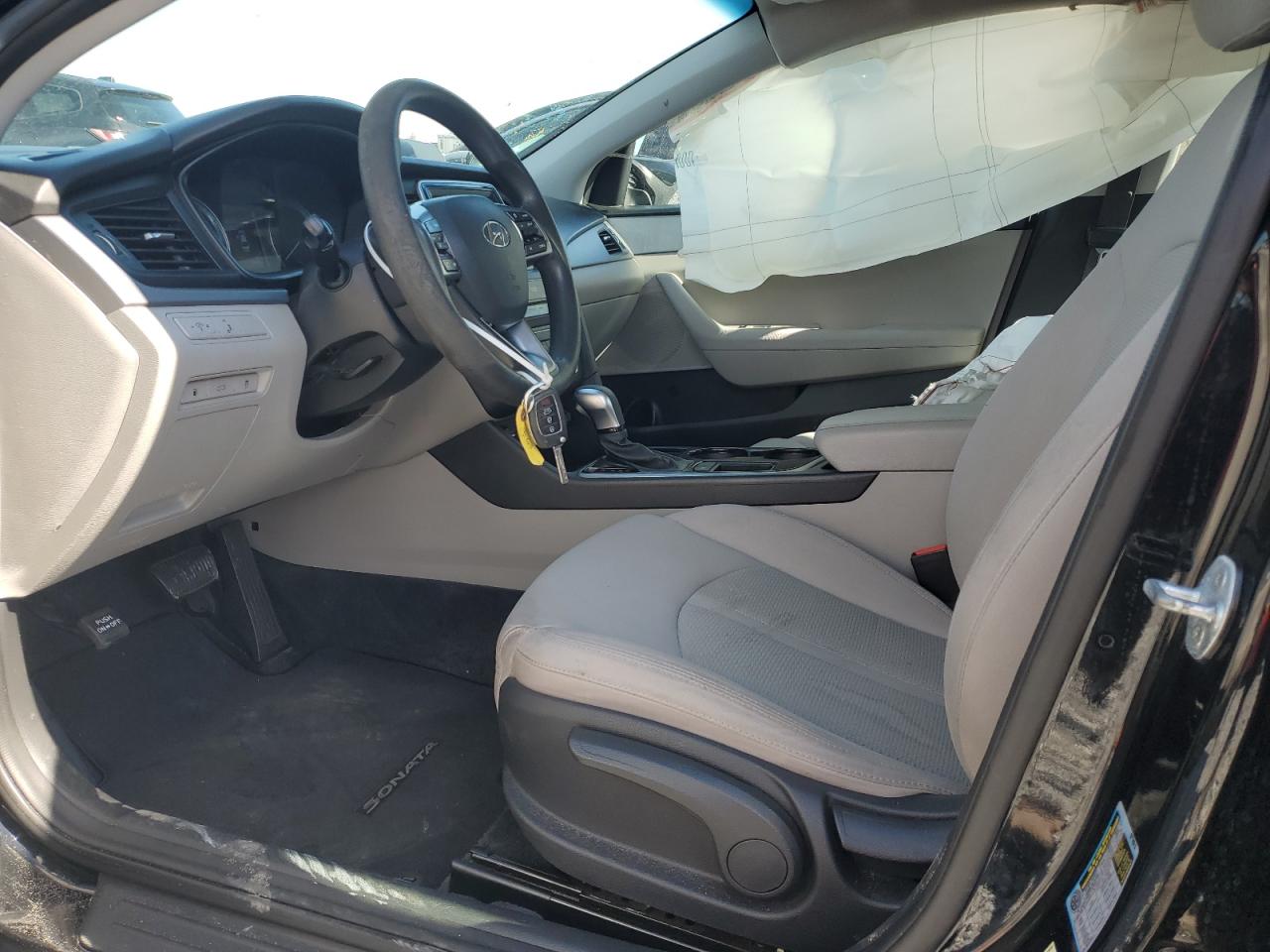 2018 Hyundai Sonata - Image 7