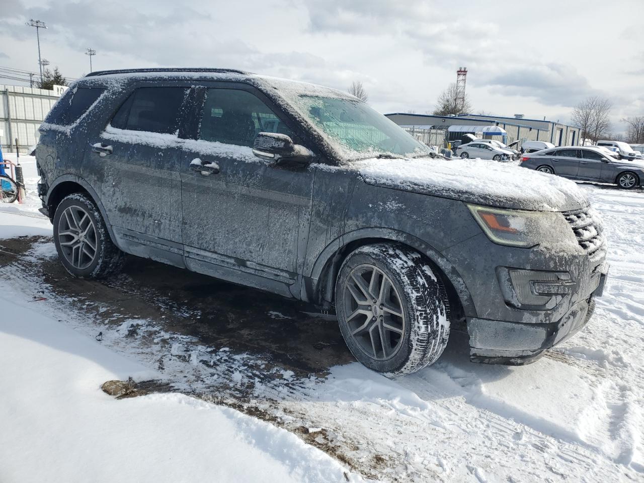 2017 Ford Explorer - Image 4