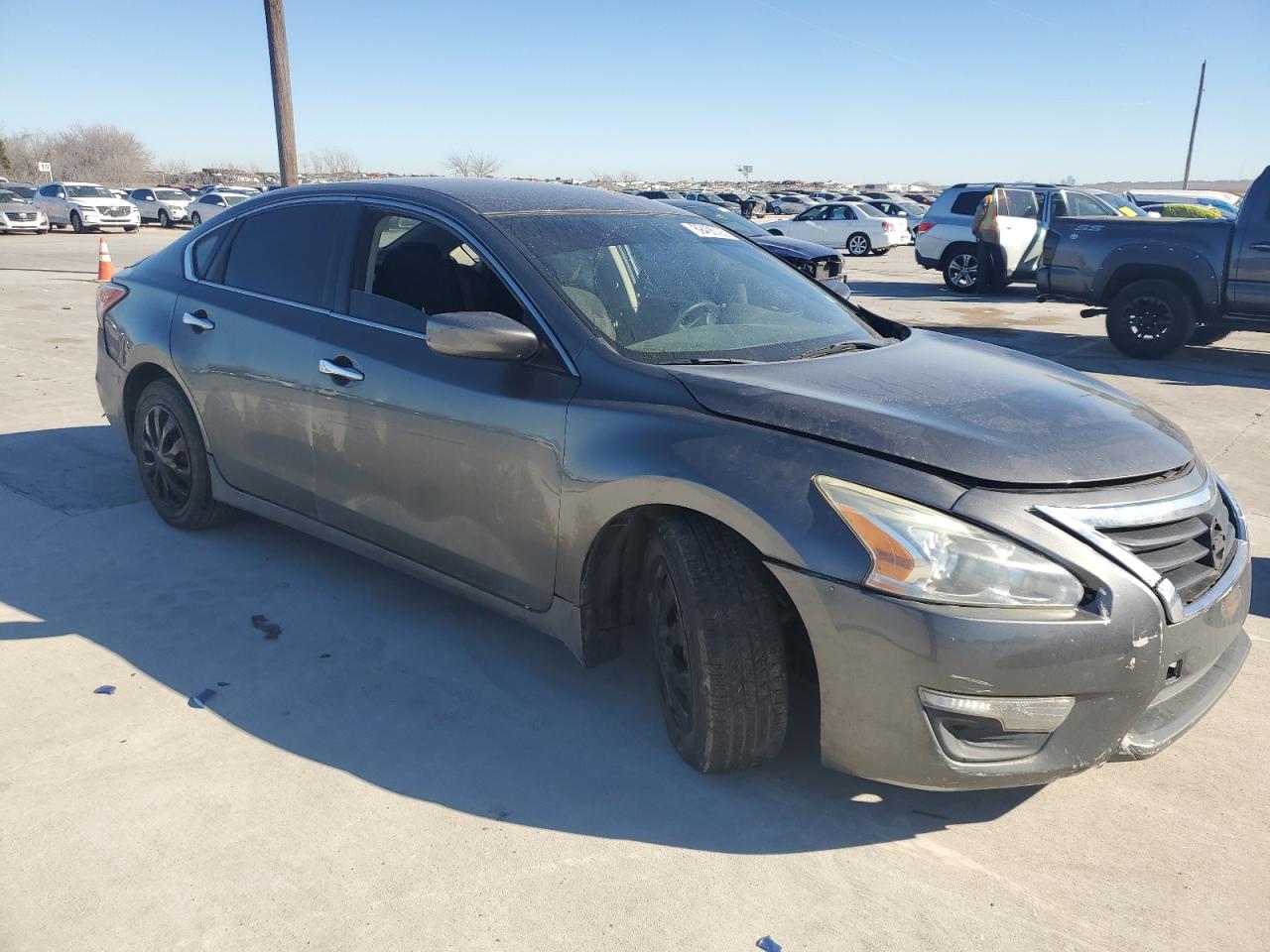 2015 Nissan Altima - Image 4