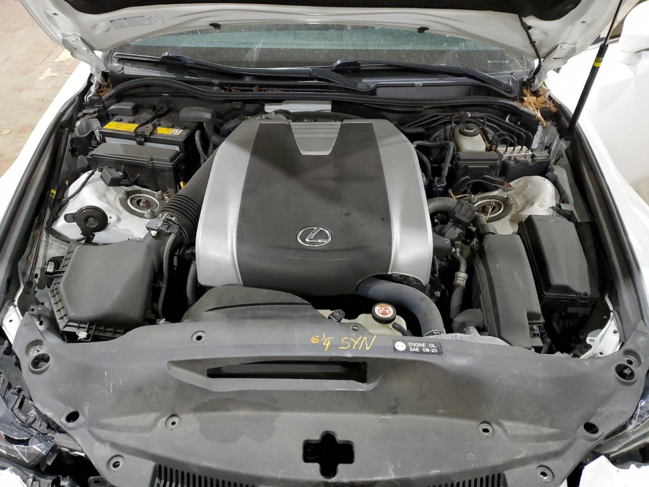 2019 Lexus IS - Image 11
