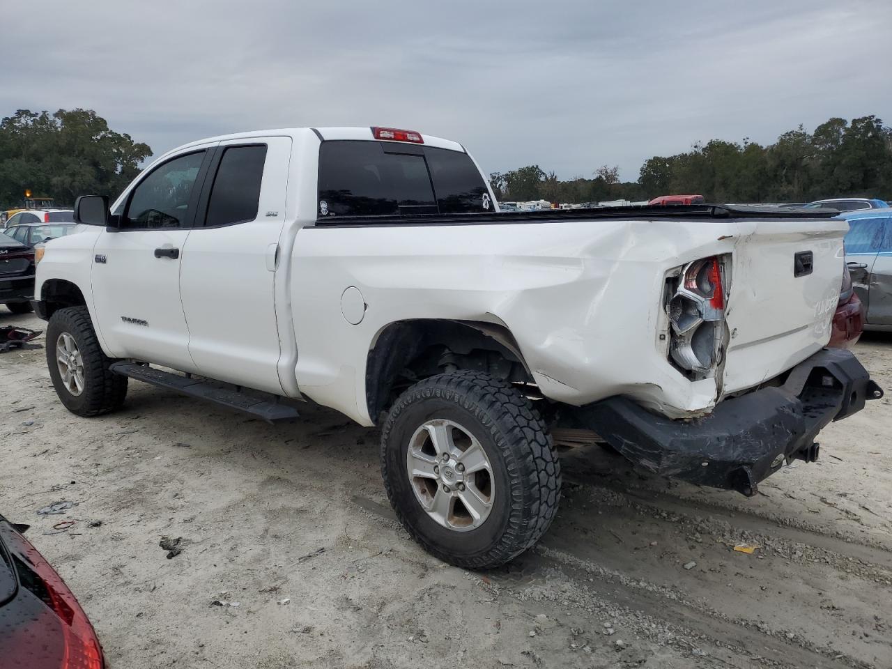 2016 Toyota Tundra - Image 2