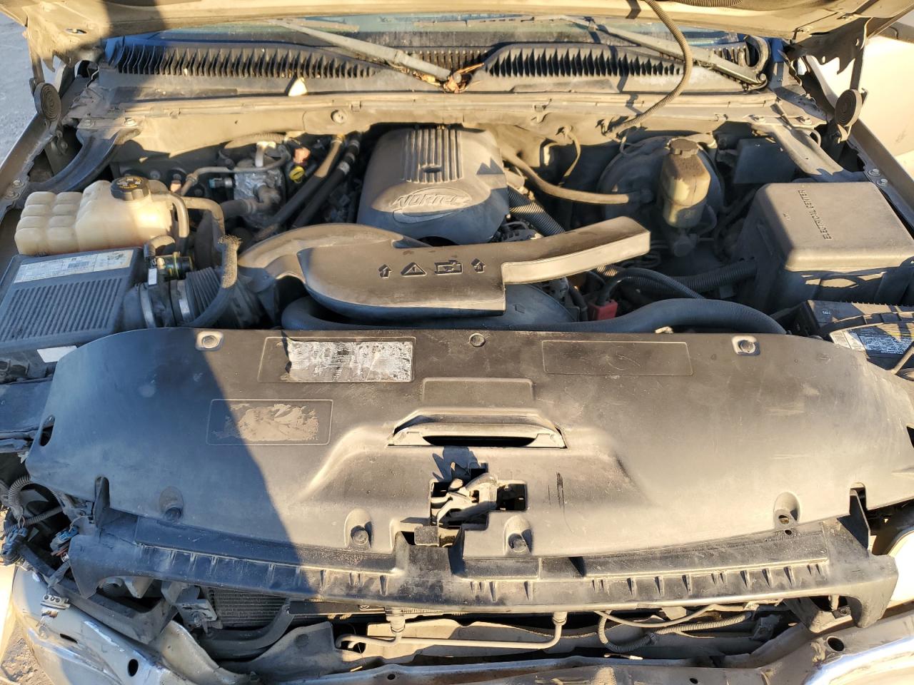 2002 GMC Yukon - Image 12