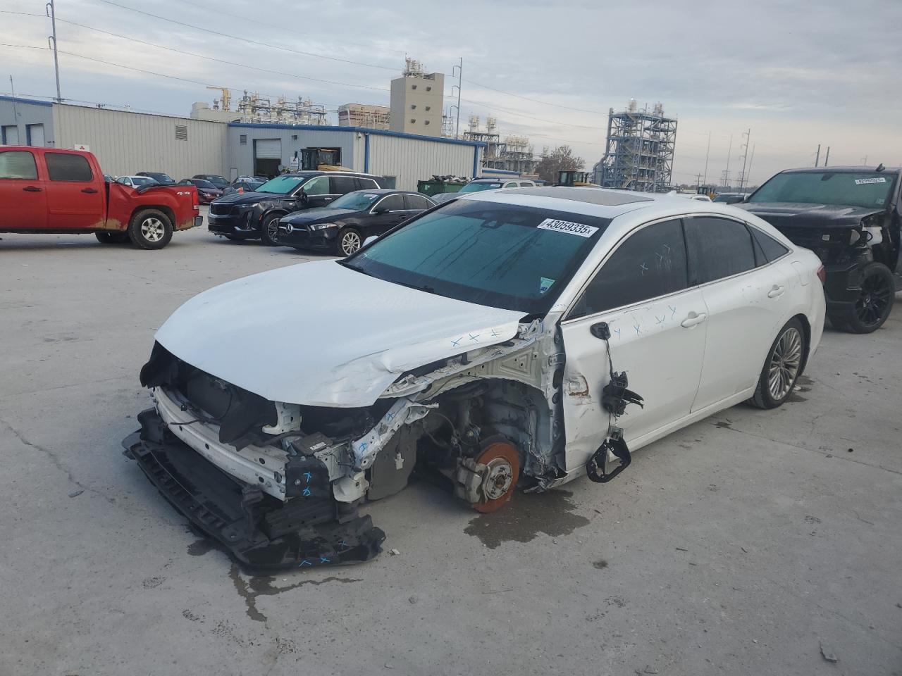 2019 Toyota Avalon - Image 1