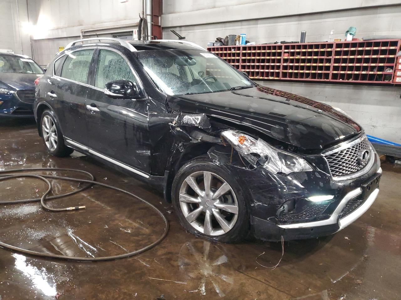 2017 Infiniti QX50 - Image 4