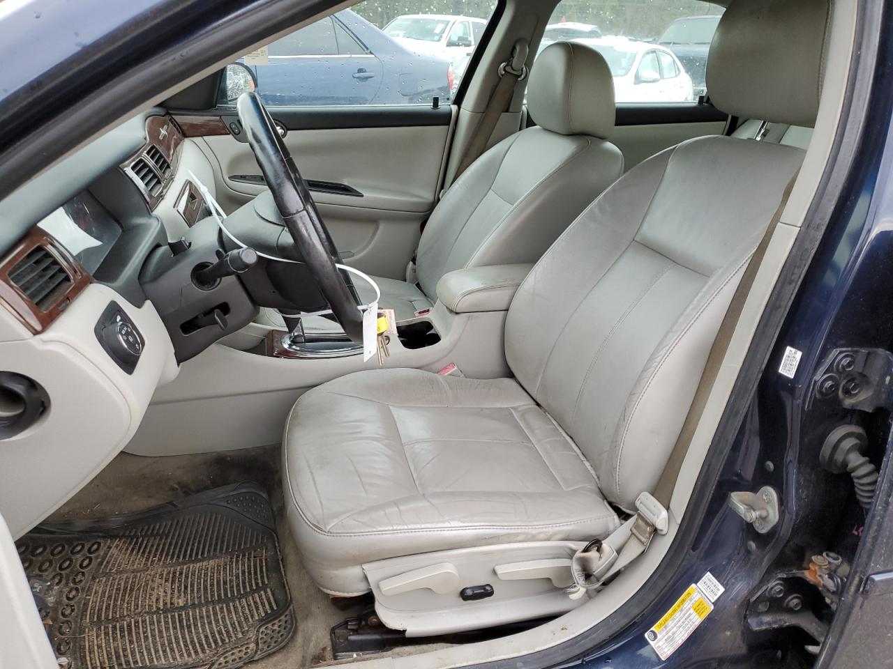2011 Chevrolet Impala - Image 7