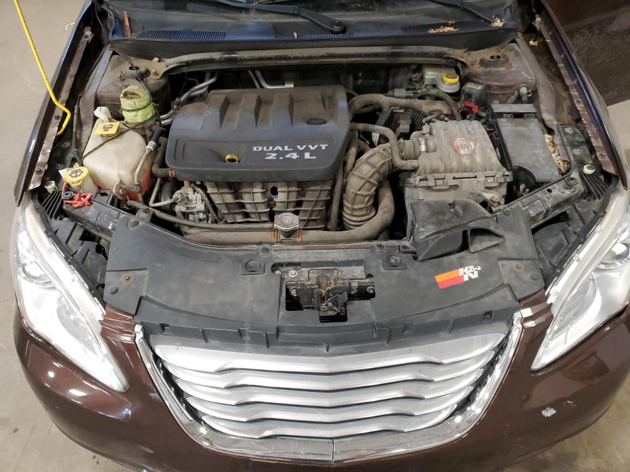 2012 Chrysler 200 - Image 11