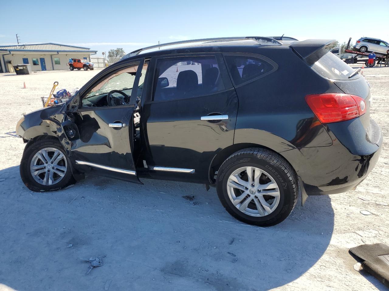 2014 Nissan Rogue - Image 2