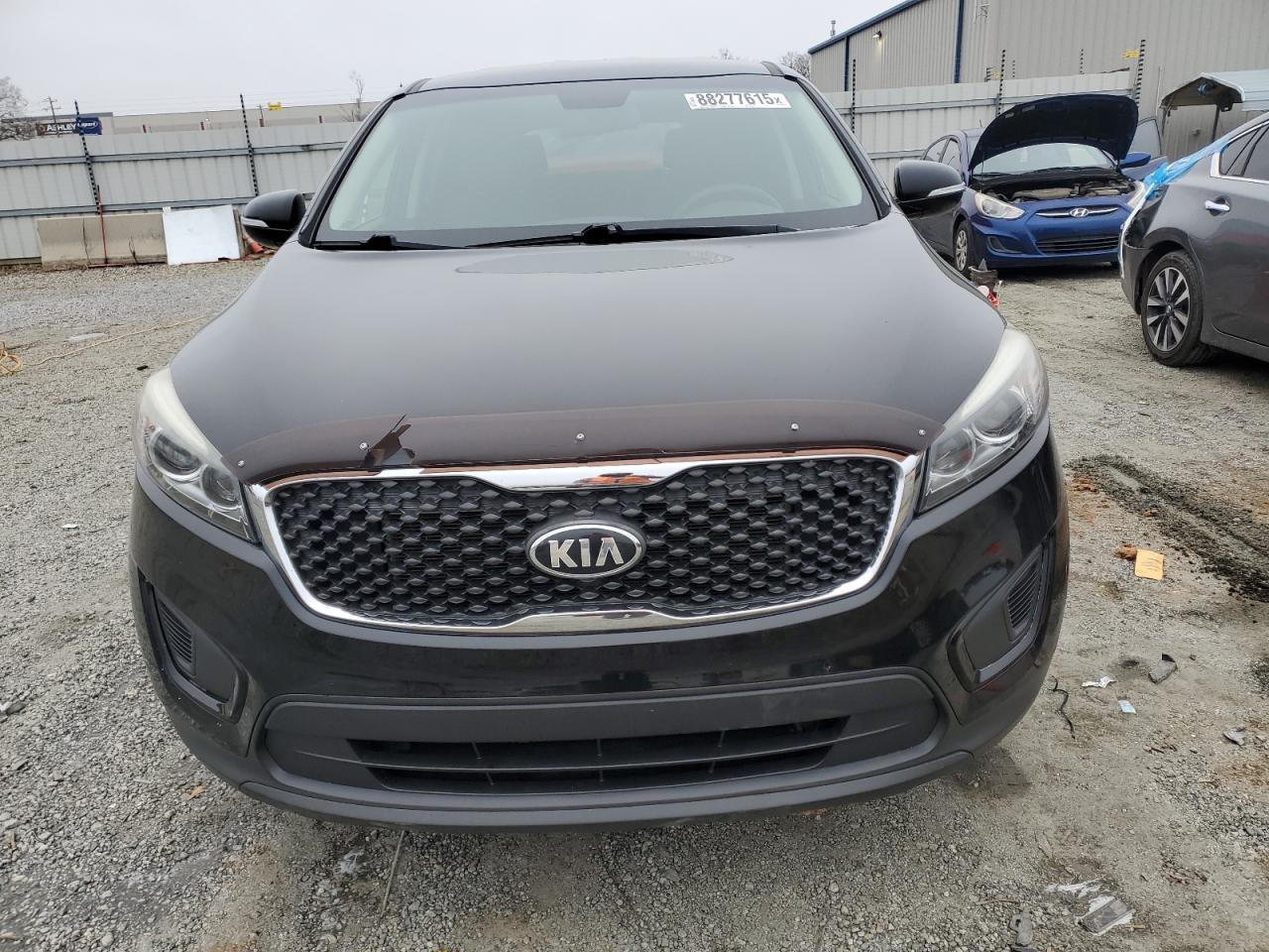 2018 Kia Sorento - Image 5