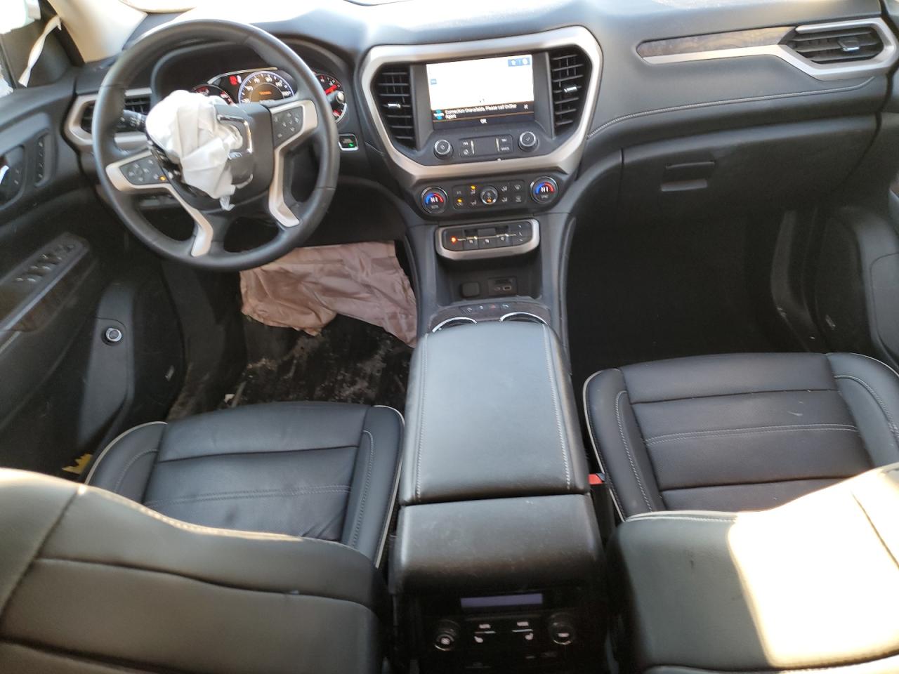 2022 GMC Acadia - Image 8