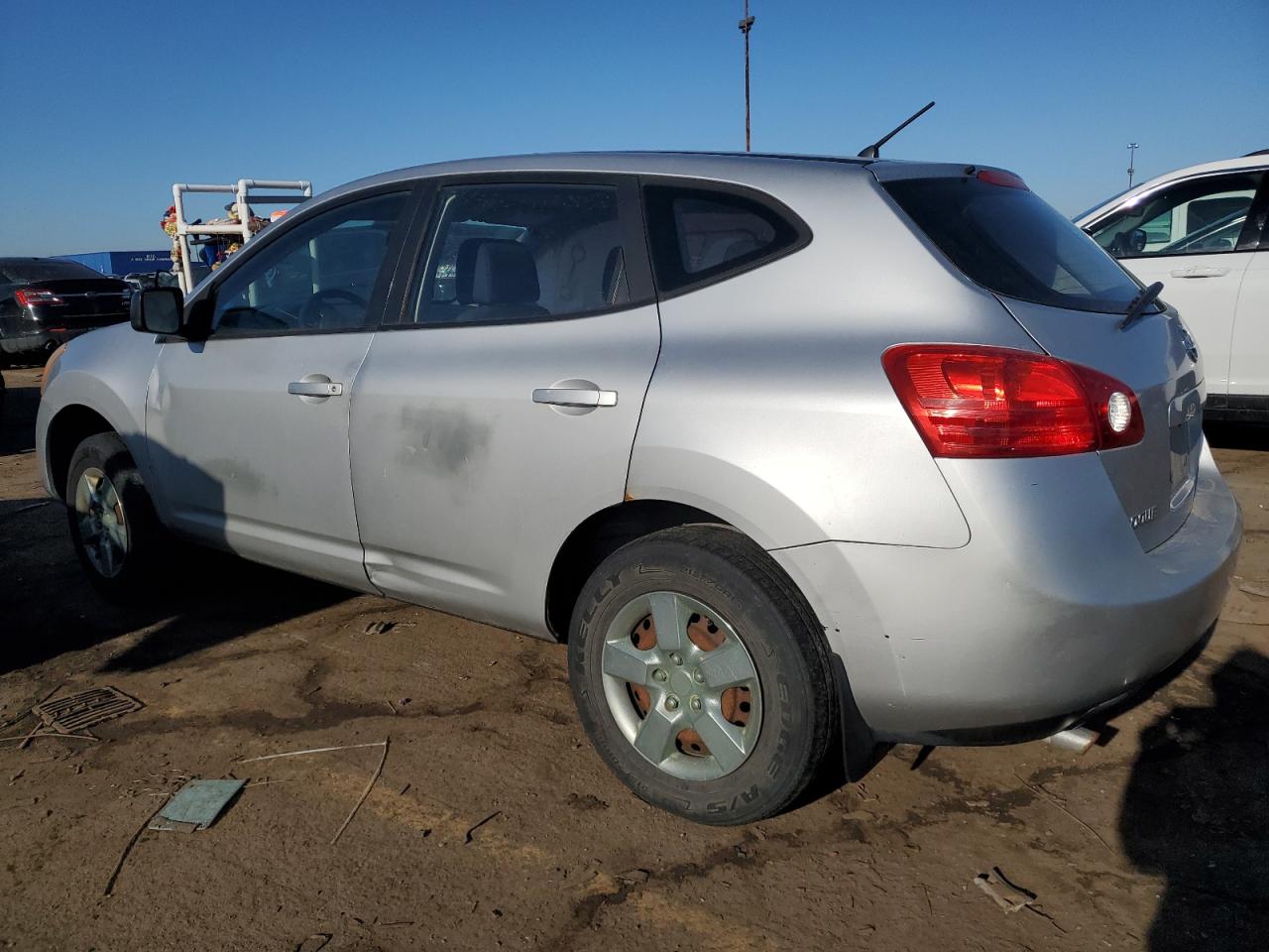 2008 Nissan Rogue - Image 2