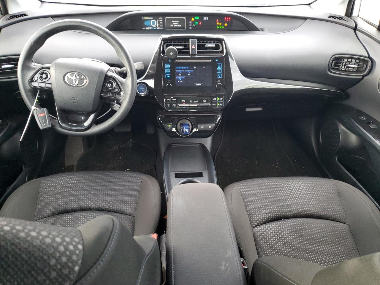 2019 Toyota Prius - Image 8