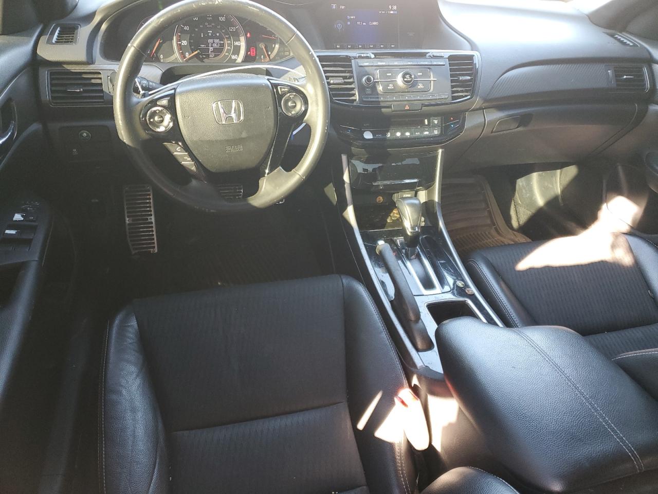2017 Honda Accord - Image 8
