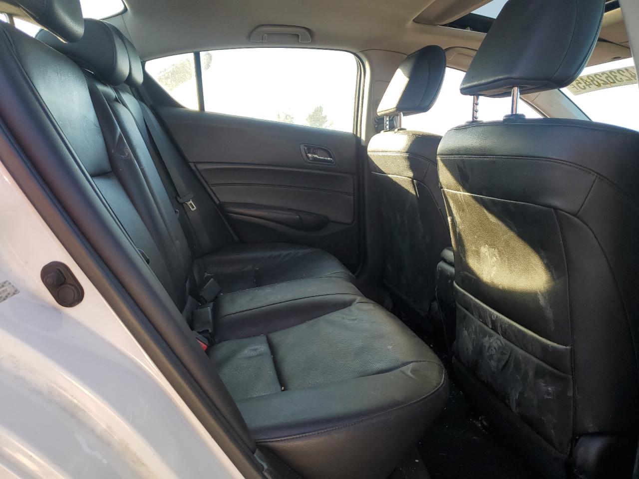 2016 Acura ILX - Image 11