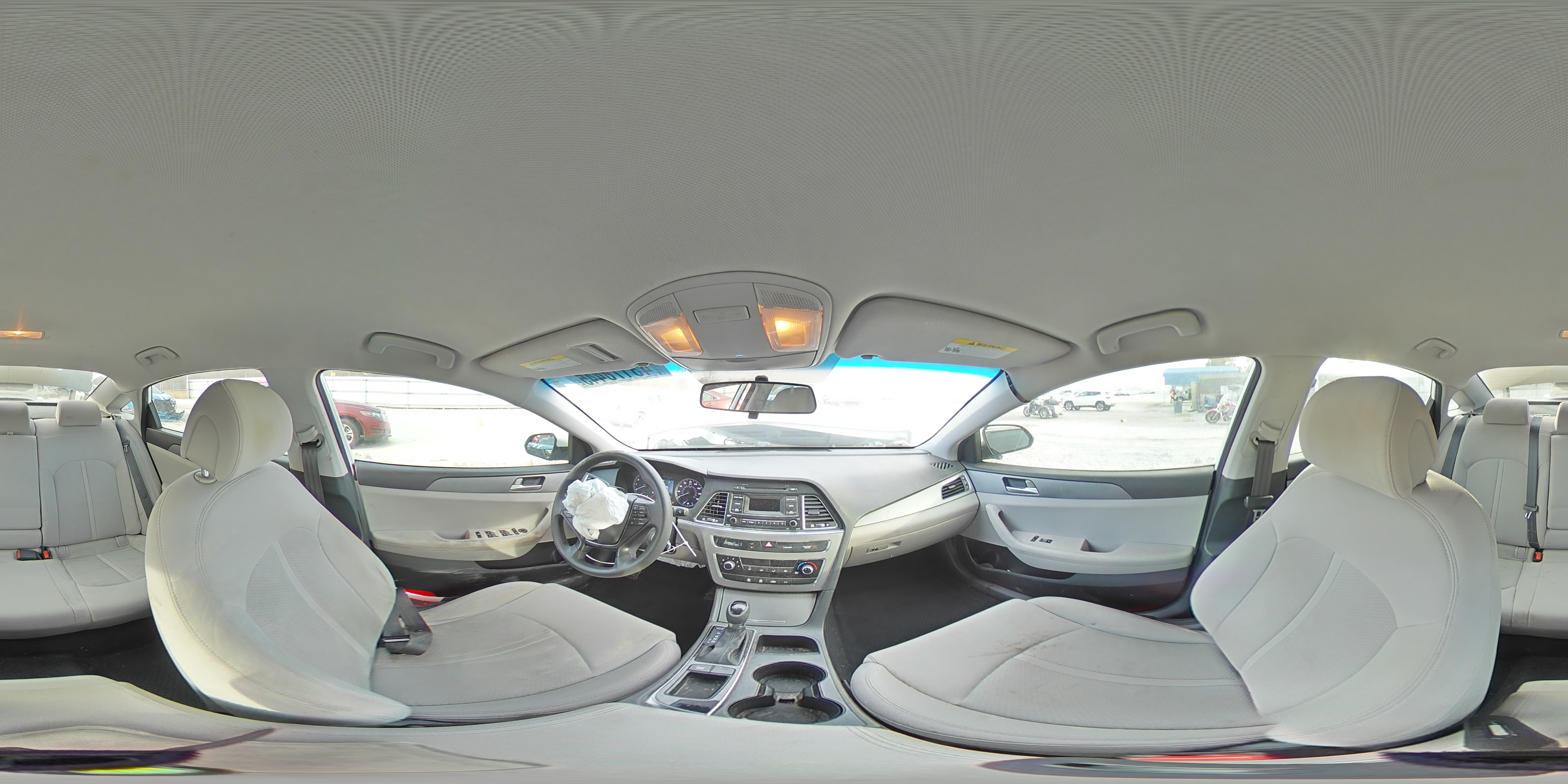 2015 Hyundai Sonata - Image 13