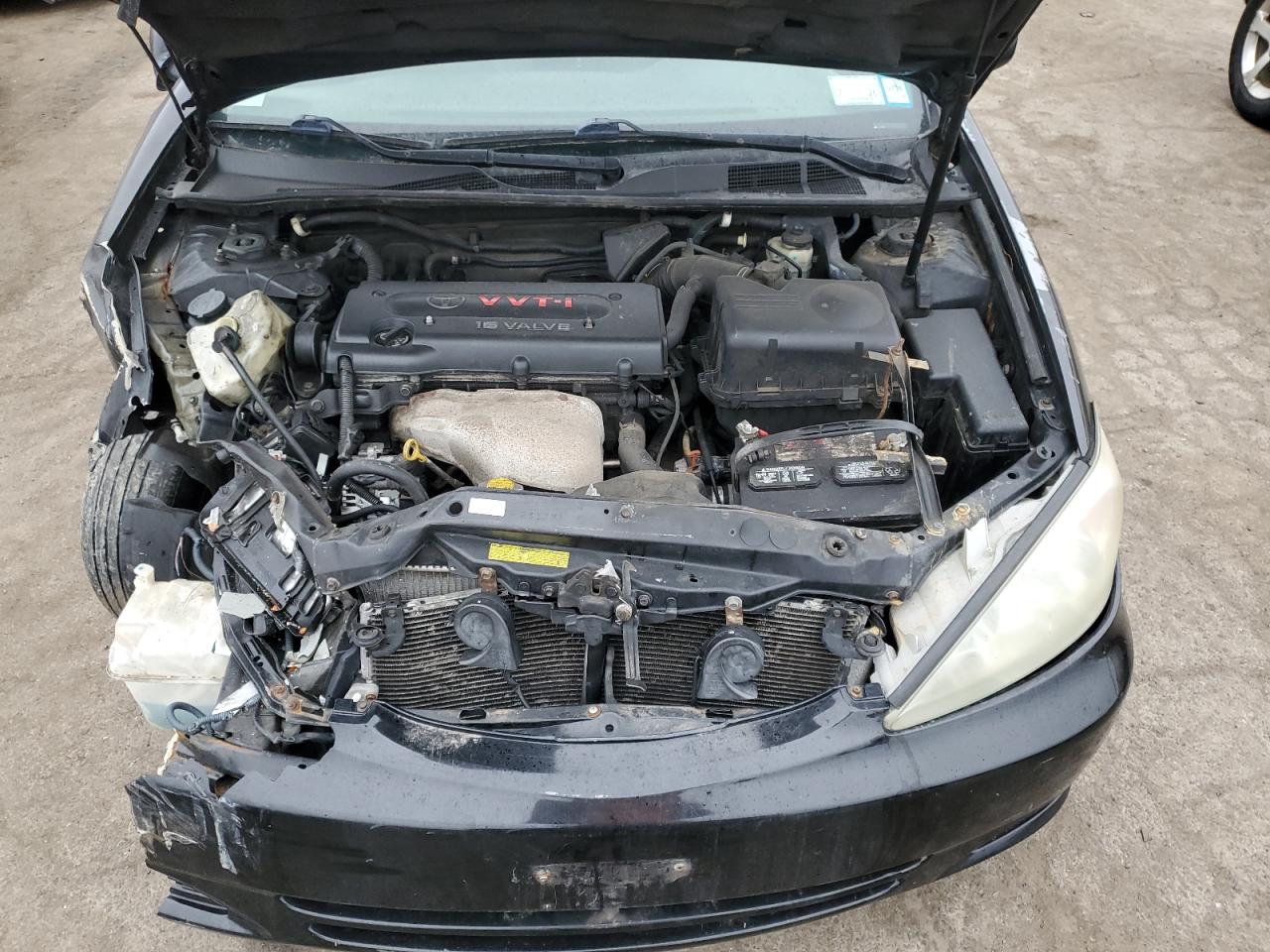2004 Toyota Camry - Image 11