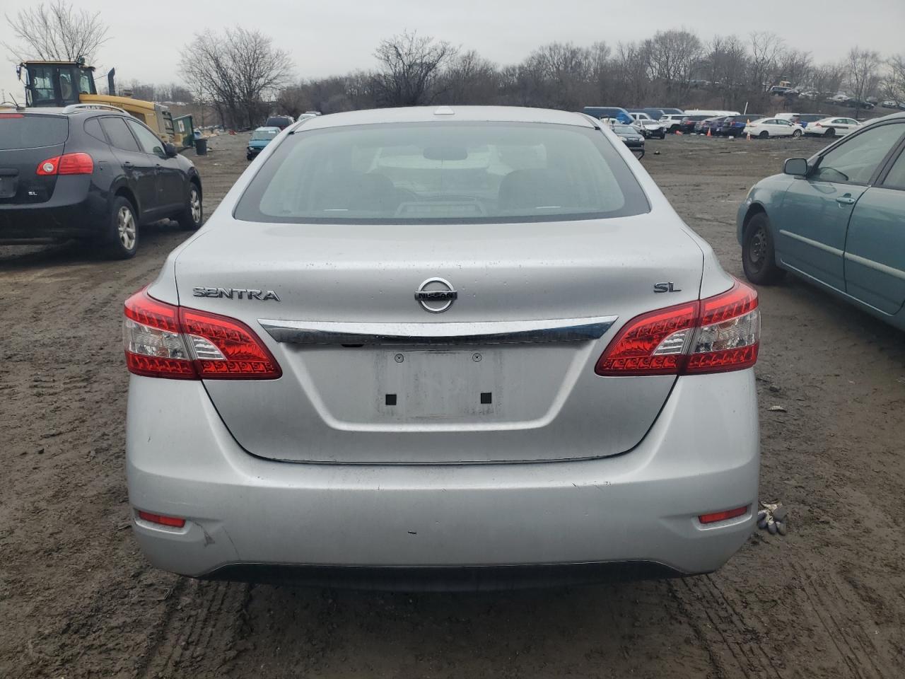 2015 Nissan Sentra - Image 6