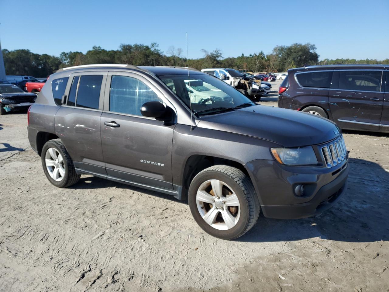2015 Jeep Compass - Image 4