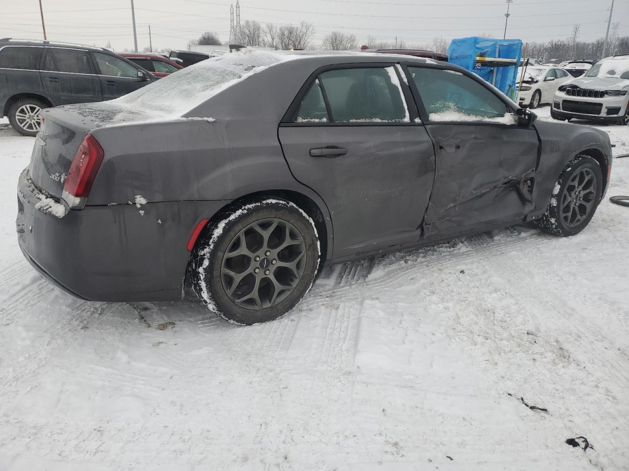 2017 Chrysler 300 - Image 3