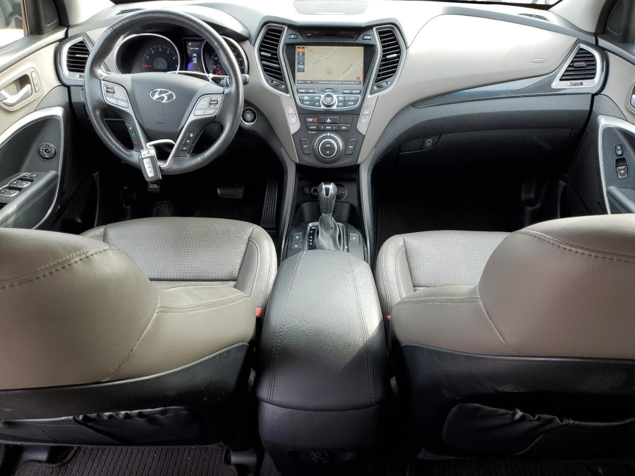 2015 Hyundai Santa Fe - Image 8