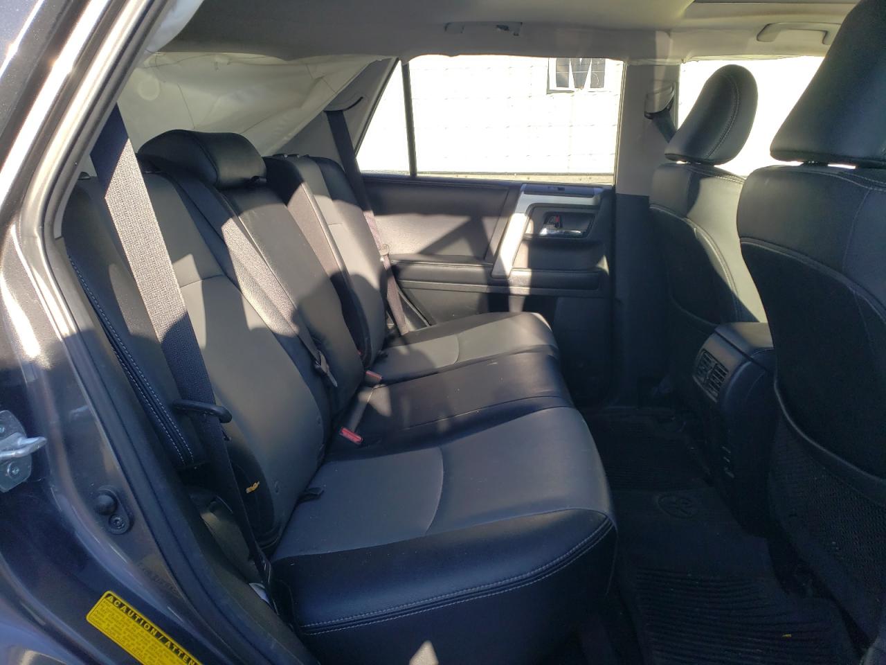 2019 Toyota 4Runner - Image 11