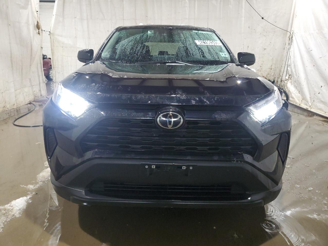 2024 Toyota RAV 4 - Image 5