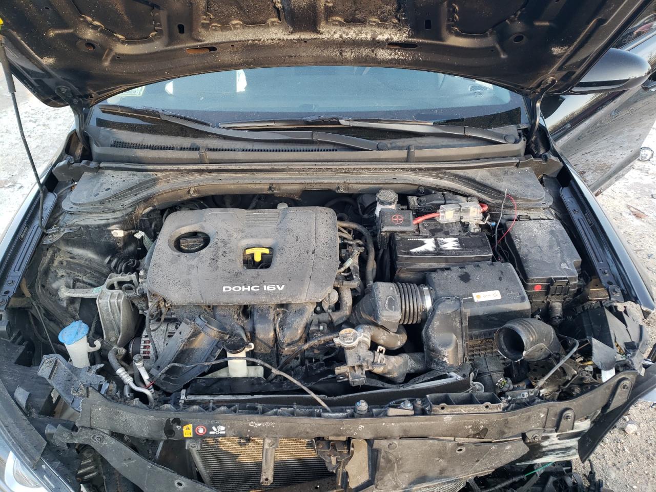 2018 Hyundai Elantra - Image 11