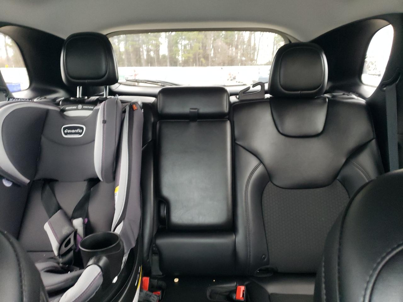 2019 Jeep Grand Cherokee - Image 10